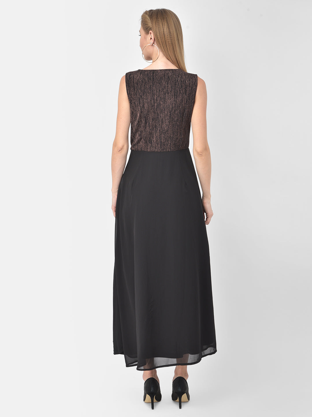 Black Pleated Sleeveless Maxi Dress