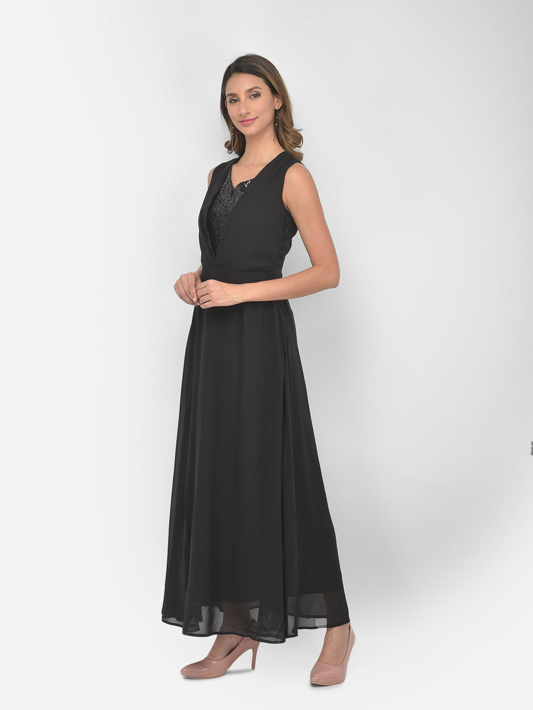 Black Sleeveless Solid Maxi Dress