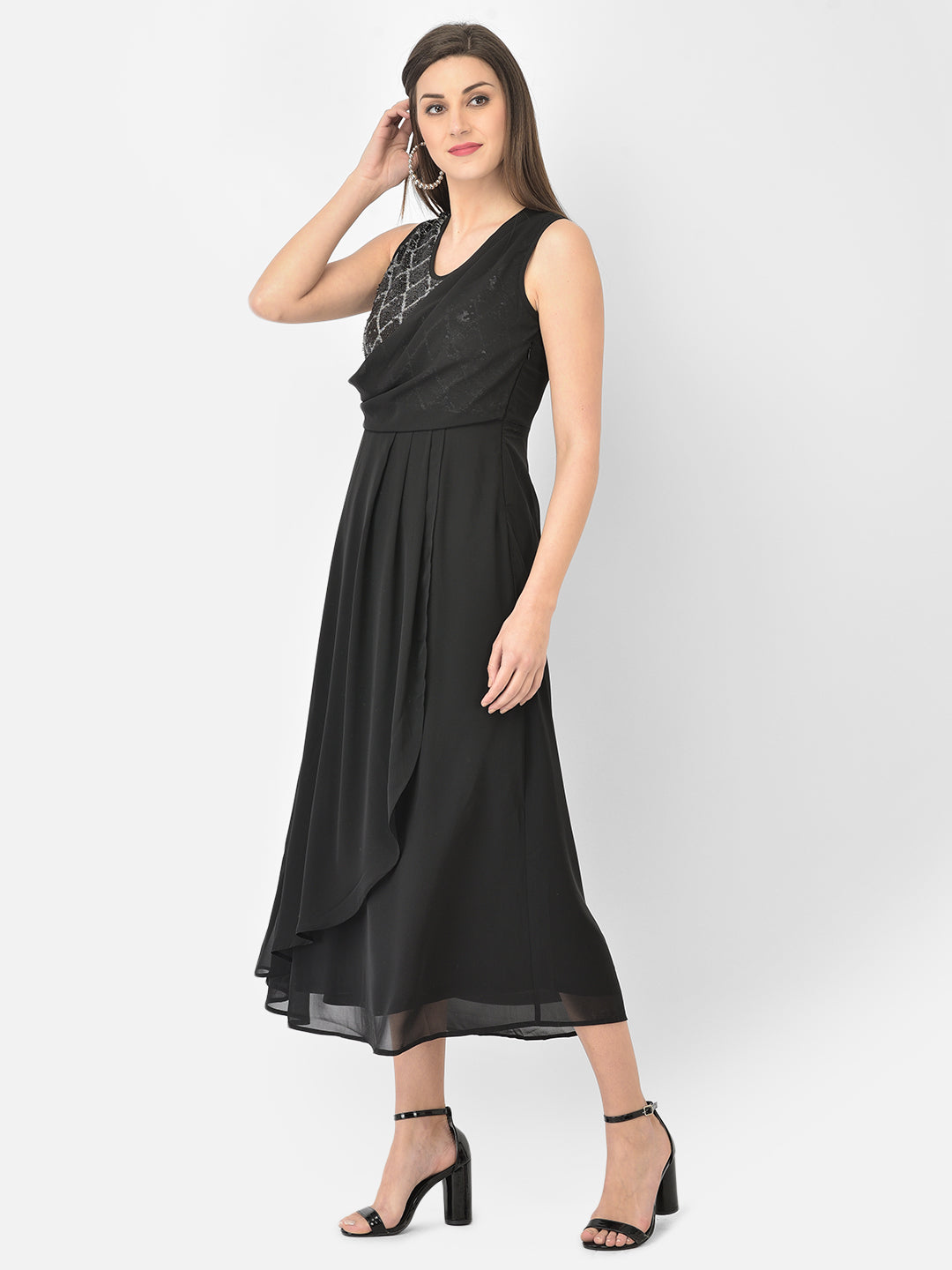 Black Solid Sleeveless Maxi Dress