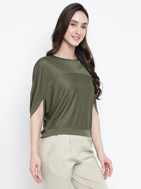 Greenolive 3/4 Sleeve Solid Top Knit Top